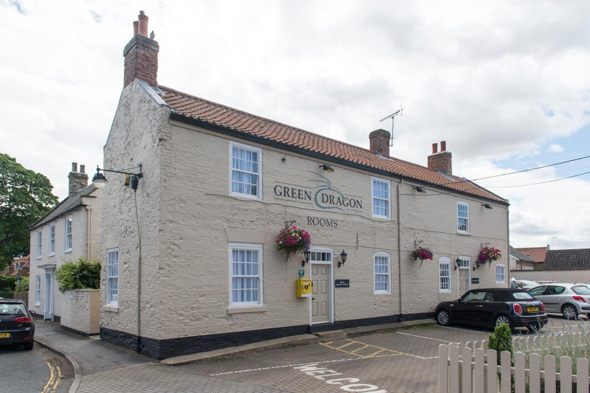 Green Dragon, Welton By Marston'S Inns South Cave Exterior photo