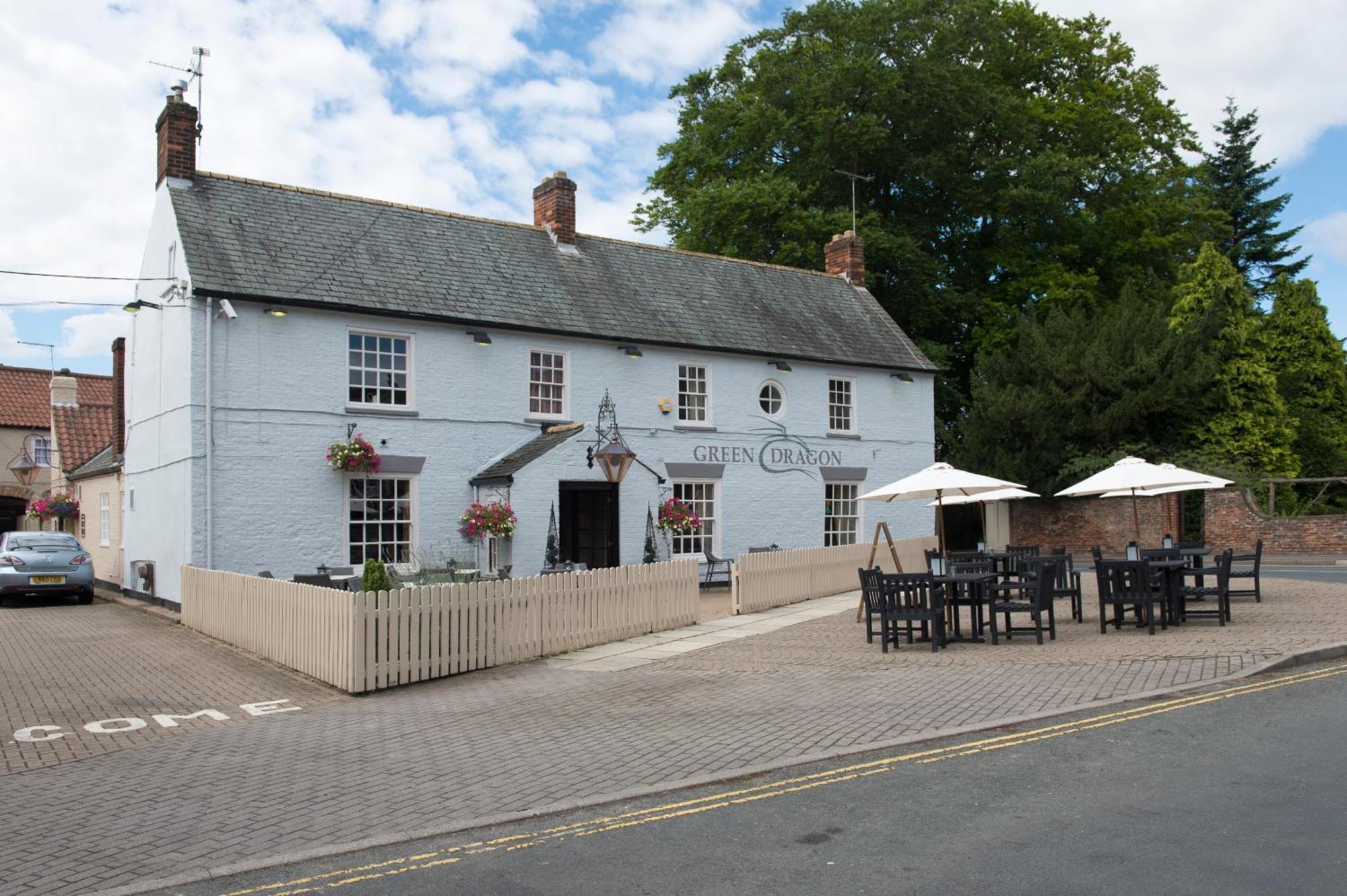 Green Dragon, Welton By Marston'S Inns South Cave Exterior photo