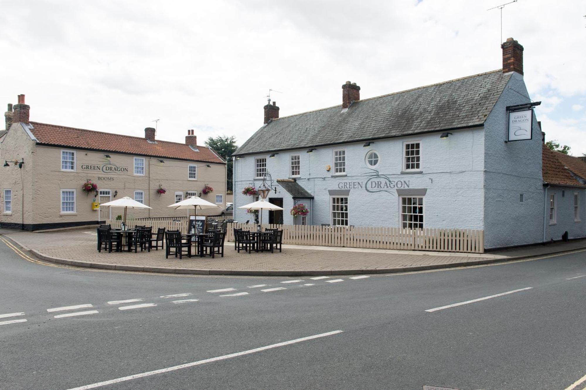 Green Dragon, Welton By Marston'S Inns South Cave Exterior photo