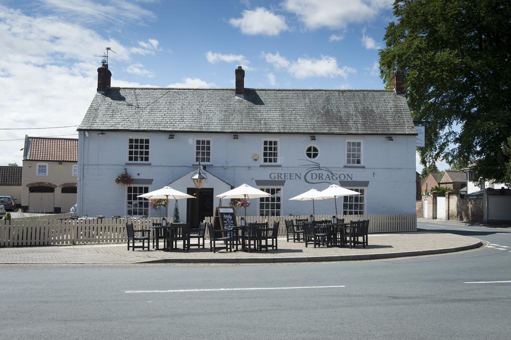 Green Dragon, Welton By Marston'S Inns South Cave Exterior photo